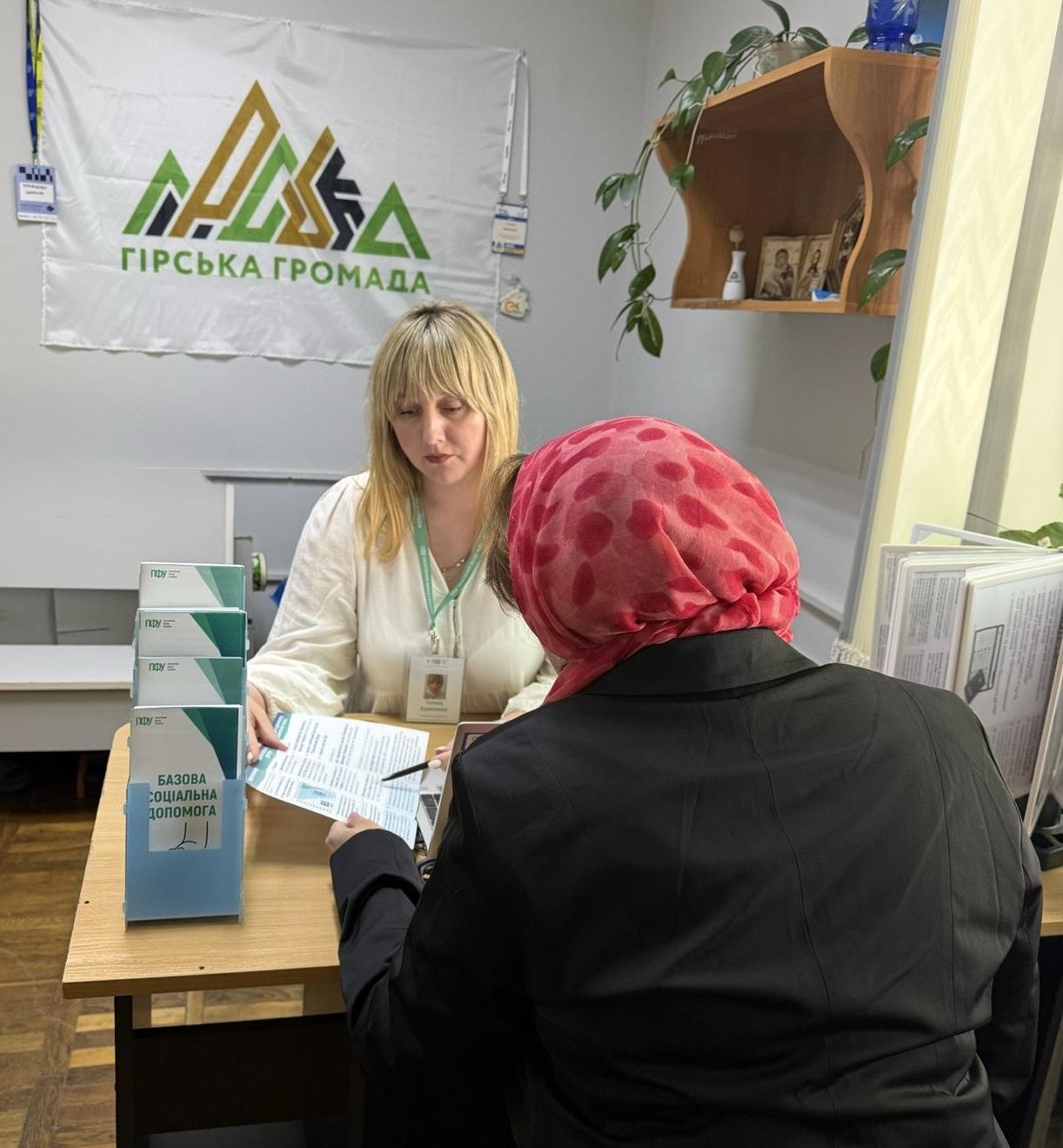 Продовжуємо надавати інформаційну підтримку ВПО з Луганщини на Хмельниччині Image 1 1 - Продовжуємо надавати інформаційну підтримку ВПО з Луганщини на Хмельниччині