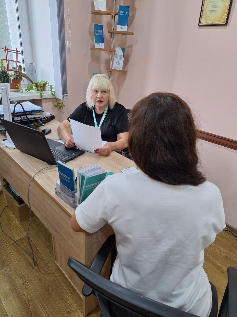 foto 02 09 - Інформаційна зустріч з внутрішньо переміщеними особами з Луганщини у Пирятині