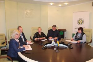 IMG 1180 300x200 - Засідання круглого столу на тему: «Легалізація 2019 стартувала»