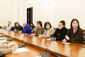 ОЛЕНА БОЙКО ВЗЯЛА УЧАСТЬ У ЗАСІДАННІ РАДИ З ПИТАНЬ ВНУТРІШНЬО ПЕРЕМІЩЕНИХ ОСІБ ПРИ КМДА IMG 3352 300x200 - ОЛЕНА БОЙКО ВЗЯЛА УЧАСТЬ У ЗАСІДАННІ РАДИ З ПИТАНЬ ВНУТРІШНЬО ПЕРЕМІЩЕНИХ ОСІБ ПРИ КМДА