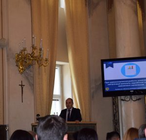 DSC 0065 300x288 - Питання легалізації зайнятості населення та погашення заборгованості зі сплати коштів до Пенсійного фонду України та єдиного соціального внеску розглянули на Львівщині
