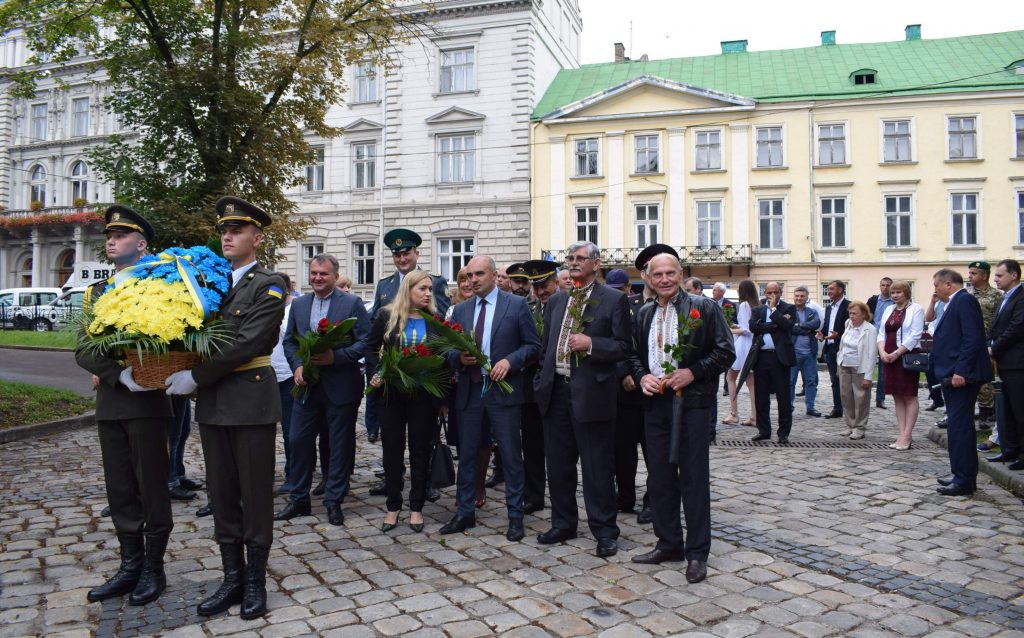 DSC 0270 1024x638 - У Львові відзначили річницю прийняття Конституції України