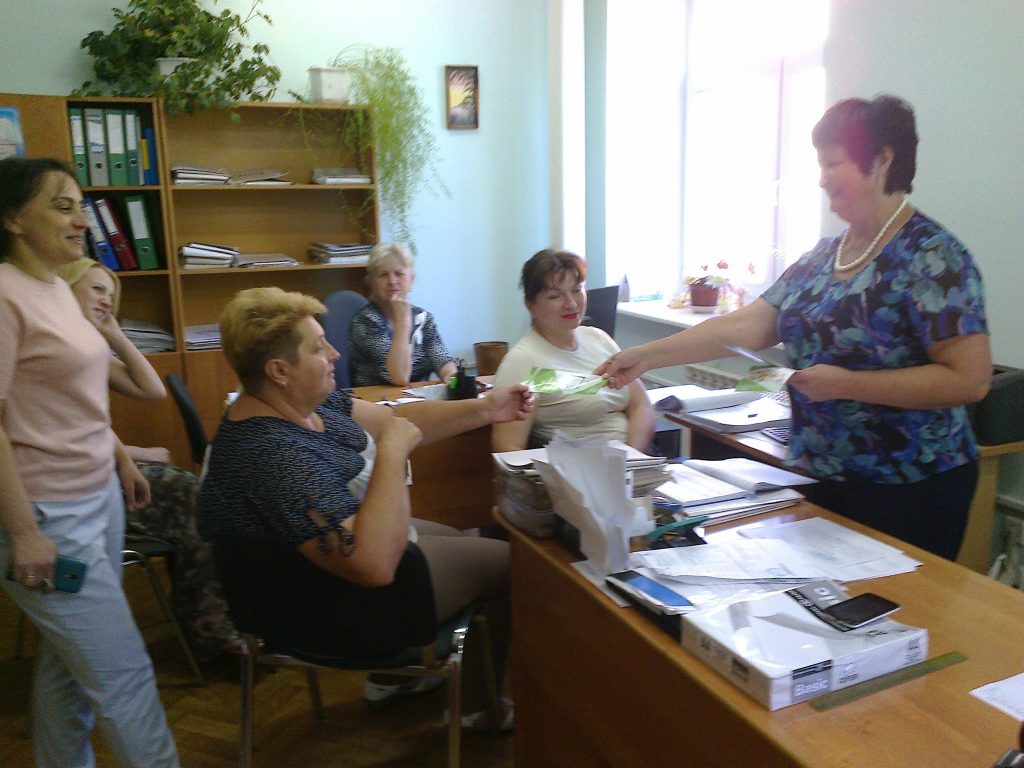 Foto0330 1024x768 - Представники Пенсійного фонду продовжують роз’яснювати громадянам пенсійне законодавство