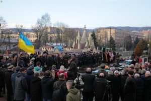 IMG 2274 1550683535 3648x2432 1 0 300x200 - Львівщина пам’ятає своїх Героїв