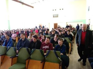 foto 4 300x225 - Як молодим українцям не залишитись без пенсії у майбутньому