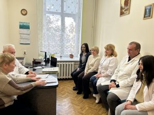 IMG 2338 300x225 - Робочі наради в медичних закладах Львівщини