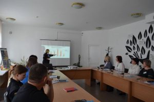 Навчання для міждисциплінарної команди патронату над дитиною відбулося у Золочеві 703519884 1460900932744287 4376701247319198623 n 300x199 - Навчання для міждисциплінарної команди патронату над дитиною відбулося у Золочеві