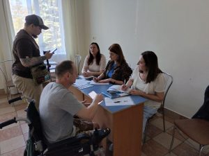 Зустріч з Ветеранами. Інформуємо про пенсійне забезпечення та надання пільг на ЖКП photo 2026 05 26 16 21 41 3 300x225 - Зустріч з Ветеранами. Інформуємо про пенсійне забезпечення та надання пільг на ЖКП