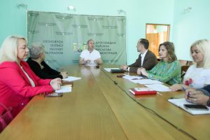 Питання погашення заборгованості із заробітної плати обговорили на засіданні комісії 710020678 1418198427005446 7626188275484770543 n 300x200 - Питання погашення заборгованості із заробітної плати обговорили на засіданні комісії