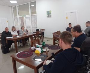 Пенсійне забезпечення та надання пільг на ЖКП: інформуємо під час зустрічі з Захисниками IMG a63ed2106408202d09f6b812079c060d V 300x243 - Пенсійне забезпечення та надання пільг на ЖКП: інформуємо під час зустрічі з Захисниками