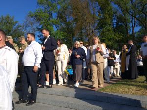У День Незалежності у Львові вшанували пам’ять полеглих Героїв України 20260824 090401 300x225 - У День Незалежності у Львові вшанували пам’ять полеглих Героїв України