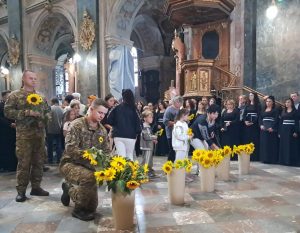 Сонях пам'яті: у Львові вшанували загиблих Захисників України 787974175 1543451586974901 5253450825370776294 n 300x233 - Сонях пам'яті: у Львові вшанували загиблих Захисників України