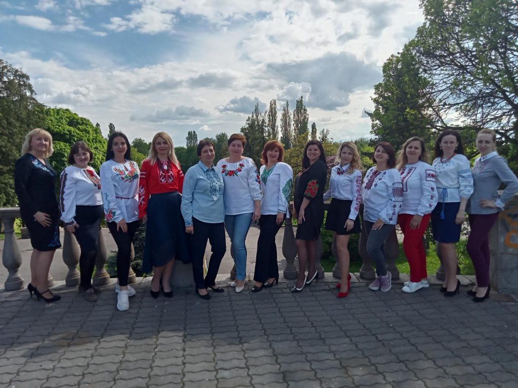 IMG20210520160843 1 1024x768 - Волинські пенсійники відсвяткували День вишиванки