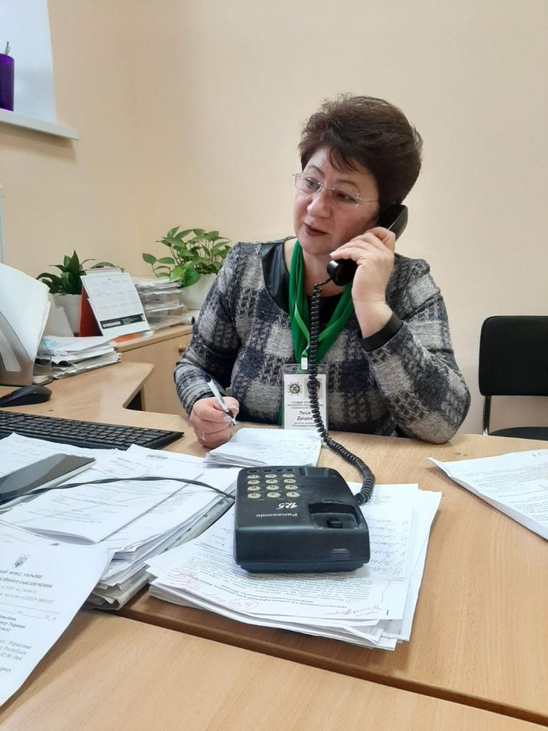 20220114 121720 768x1024 - Про обслуговування громадян — на гарячій лінії