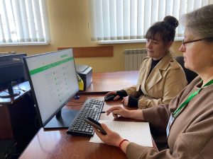2703333 300x225 - Триває роз&rsquo;яснювальна робота щодо обліку трудової діяльності
