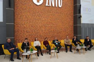 IMG 20260303 211455 052 300x200 - У Луцьку відбулася Всеукраїнська зустріч-діалог ВПО і влади &laquo;Разом до рішень&raquo;