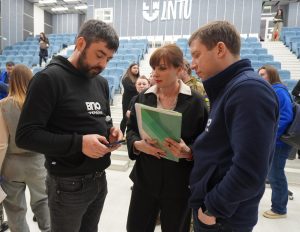 IMG 20260303 211455 193 300x232 - У Луцьку відбулася Всеукраїнська зустріч-діалог ВПО і влади &laquo;Разом до рішень&raquo;