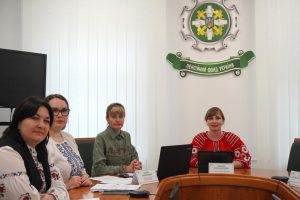1 10 300x200 - Головне управління та громади обговорили проблемні питання під час призначення соціальних допомог