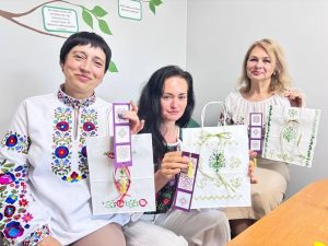Що закодовано у вишиванці? 704731434 1412731470893222 6108731827805098692 n 300x225 - Що закодовано у вишиванці?