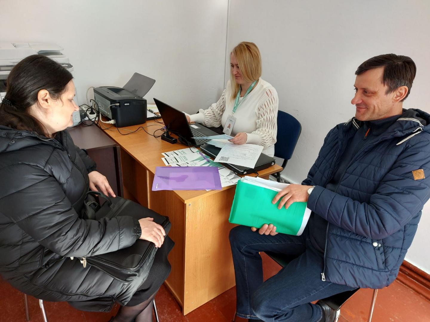 Консультуємо громадян Sarny 1 1 - Консультуємо громадян