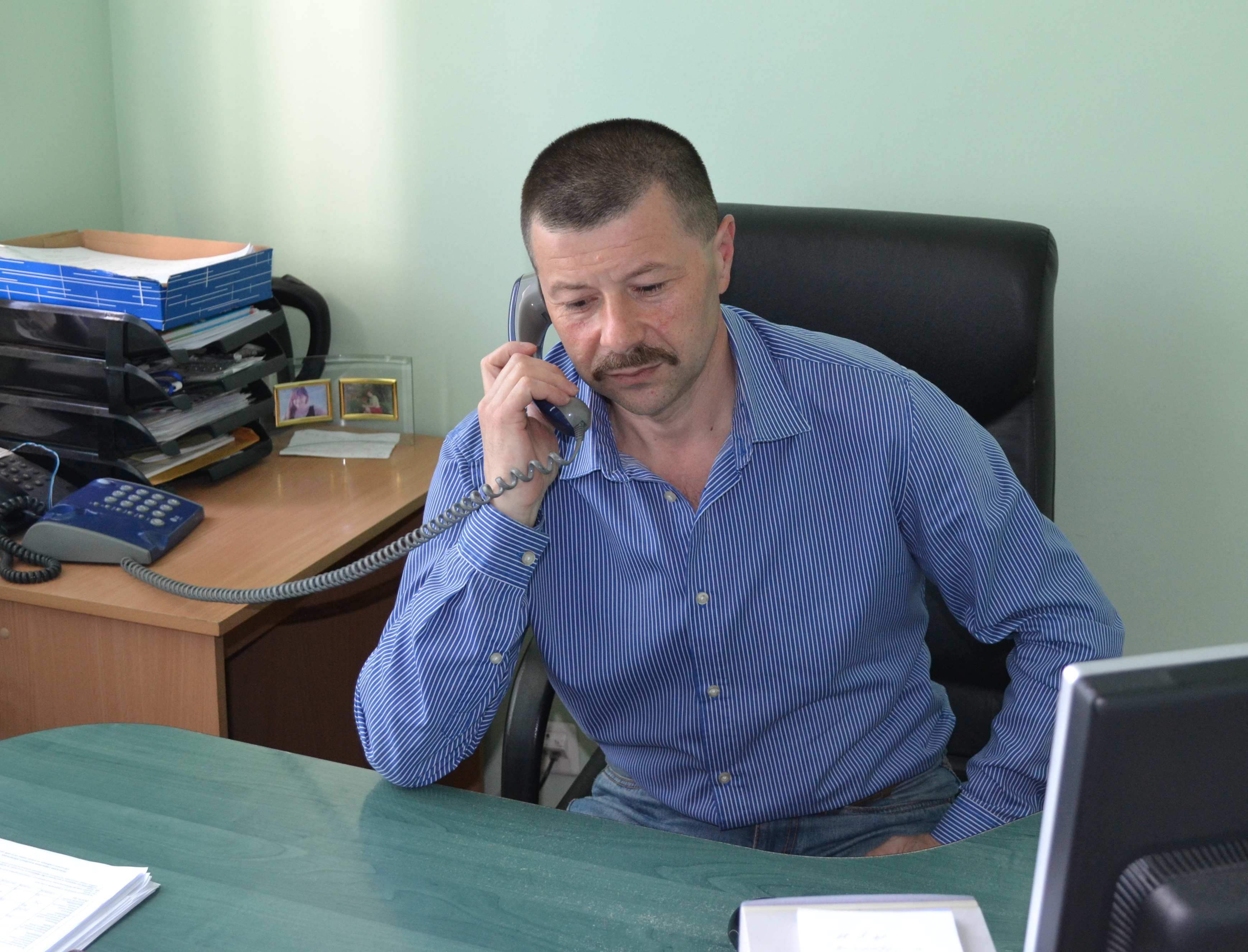 Dubovyj garyacha liniya 001 - Про пенсійного забезпечення військовослужбовців – на прямій телефонній лінії