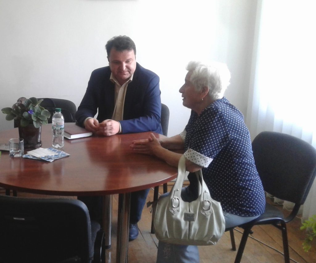 Ivahov pryjom grom. 22.05.2018 1024x852 - Жителі Білобожницької громади отримали консультації під час виїзного прийому