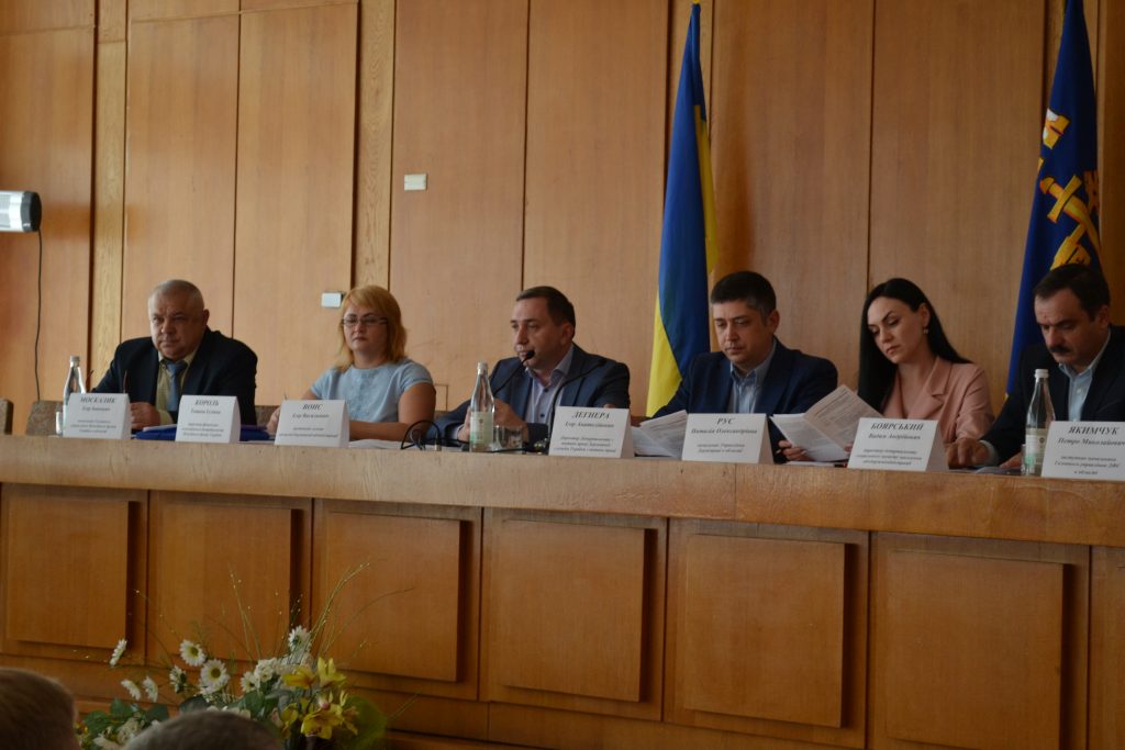 robocha grupa 31.05.2018 007 1024x683 - На Тернопільщині за участю директора фінансово-економічного департаменту Пенсійного фонду України обговорили проблеми нелегальної зайнятості населення