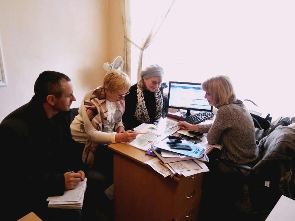 14 yuyr 1024x768 - Фахівці Бучацького об’єднаного управлінні провели чергове заняття  в «Школі майбутнього пенсіонера»
