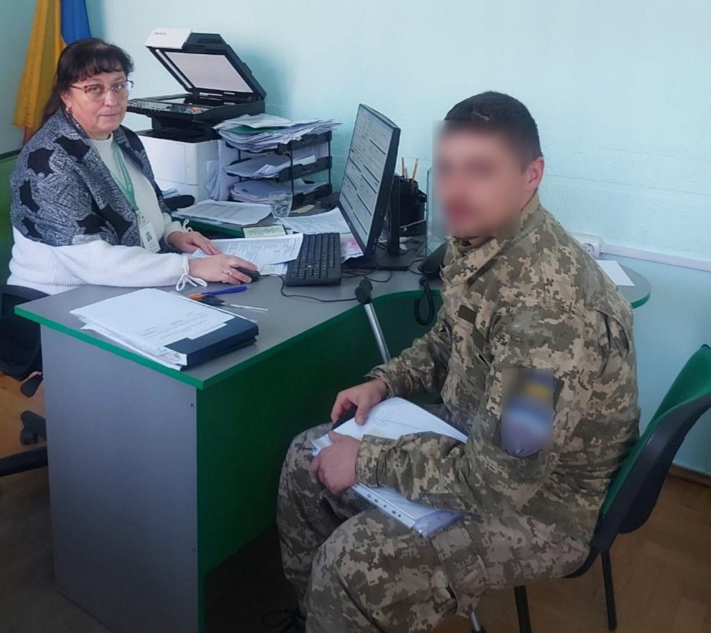 Продовжуємо консультування учасників бойових дій Monastyrysk zustrich z UBD 1024x912 - Продовжуємо консультування учасників бойових дій