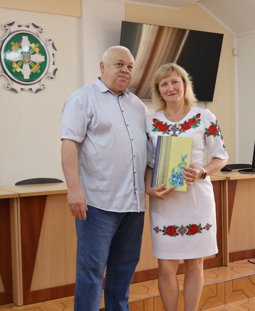 IMG 8692 839x1024 - Відзначення кращих працівників з нагоди Дня Конституції України в Головному управлінні!