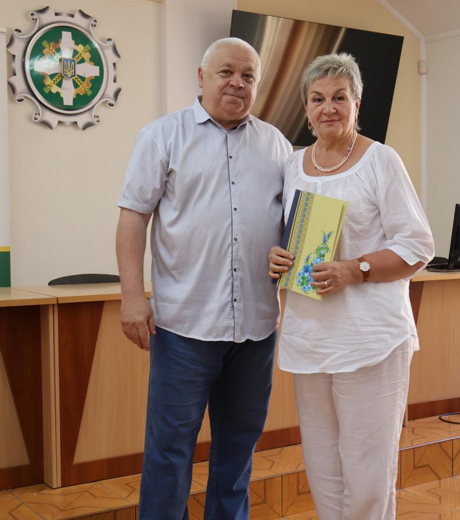 IMG 8694 906x1024 - Відзначення кращих працівників з нагоди Дня Конституції України в Головному управлінні!