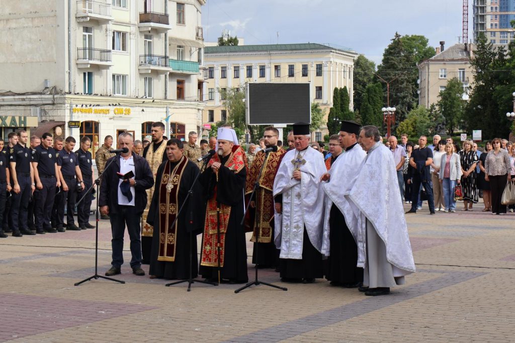 IMG 8781 1024x683 - Вшанування пам&rsquo;яті захисників і захисниць України, учасників добровольчих формувань та цивільних осіб, які були страчені, закатовані або загинули в російському полоні