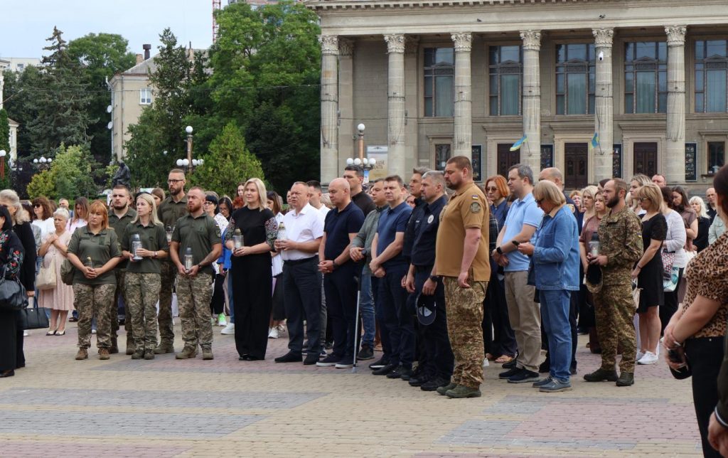 IMG 8789 1024x644 - Вшанування пам&rsquo;яті захисників і захисниць України, учасників добровольчих формувань та цивільних осіб, які були страчені, закатовані або загинули в російському полоні