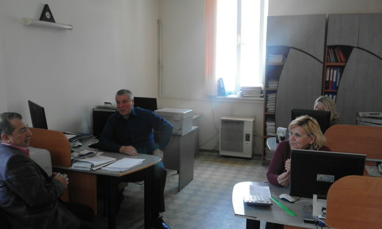 IMG 1078c37428ee3d8c9a7a5771d0013663 V - Проведення зустрічей з трудовими колективами – надійне донесення важливої інформації  до людей