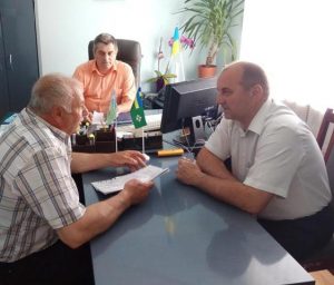 Kryvulya Mala Melnyk 24.05.18 Nik 3 300x256 - Про різноманітні аспекти пенсійного забезпечення – під час зустрічей керівництва пенсійного відомства Буковини з мешканцями краю