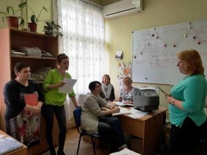 Novosel Savchuk 300x225 - Співпраця пенсійної служби Буковини з соціальними партнерами щодо захисту прав застрахованих осіб