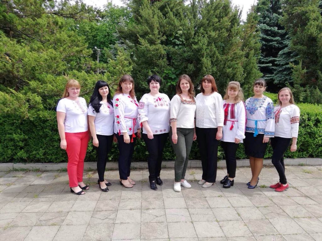 hotyn 1024x768 - Пенсійники Буковини долучилися до відзначення Дня вишиванки