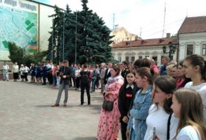 shevchenko 300x204 - Фахівці пенсійної служби краю взяли участь у відзначенні 157-ої річниці перепоховання Тараса Шевченка