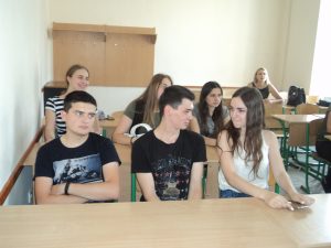 DSC02520 300x225 - «Молодь обирає: «за» чи «проти» легалізації трудових відносин»