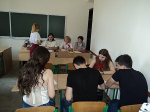 DSC02525 300x225 - «Молодь обирає: «за» чи «проти» легалізації трудових відносин»