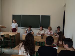 DSC02547 300x225 - «Молодь обирає: «за» чи «проти» легалізації трудових відносин»
