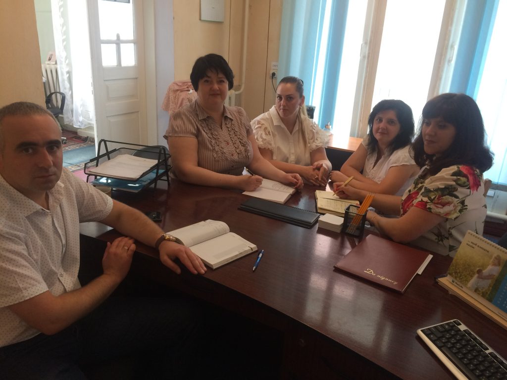 hotyn dvs 1024x768 - Провели “круглий стіл” з відділом державної виконавчої служби