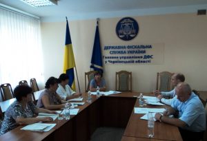 DFS 300x205 - Представники пенсійної та фіскальної служб обговорили шляхи співпраці щодо погашення заборгованості з ЄСВ