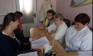 Hot tr kol lik 300x181 - Роз’яснення актуальних питань пенсійного забезпечення – на зустрічах з трудовими колективами
