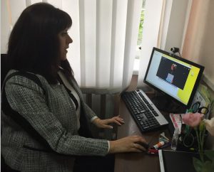 hotyn skajp 300x242 - Фахівці пенсійної служби надають краянам роз&rsquo;яснення питань пенсійного забезпечення за допомогою дистанційних способів зв&rsquo;язку