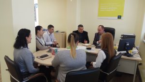 Kretsu Oshhadbank 300x169 - Керівник сервісного центру обговорив з працівниками Ощадбанку шляхи співпраці у справі покращення обслуговування громадян
