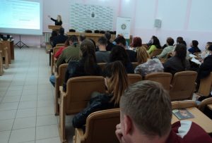 DSC03583 300x203 - Майбутнє розпочинається сьогодні: активно користуватись послугами Веб-порталу Пенсійного фонду України закликають краян пенсійники Буковини