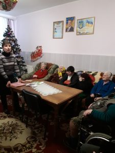 20190122 124316 e1548401722291 225x300 - Фахівці Пенсійного фонду області зустрілись із підопічними  будинків – інтернатів для людей похилого віку