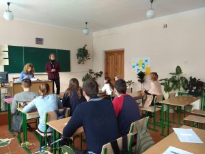 IMG 56d2266c43657604fb15291ccf01bc87 V 300x225 - "Моя майбутня пенсія" – під таким гаслом на Хмельниччині відбулись уроки для старшокласників