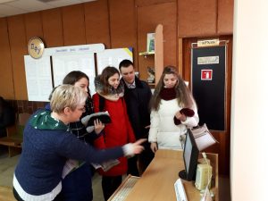 IMG 2e7c9937da462f8b8cef71ba567818a0 V 300x225 - Познайомитись із пенсійним законодавством України запросили молодь до сервісних центрів головного управління